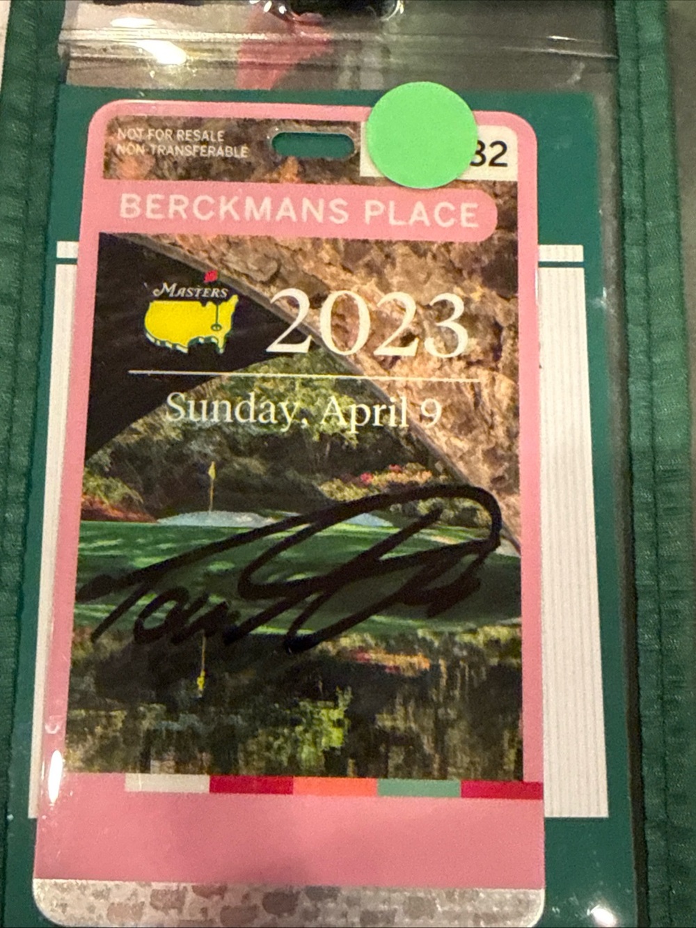 2023 Masters Tournament Badge - Pink Accents